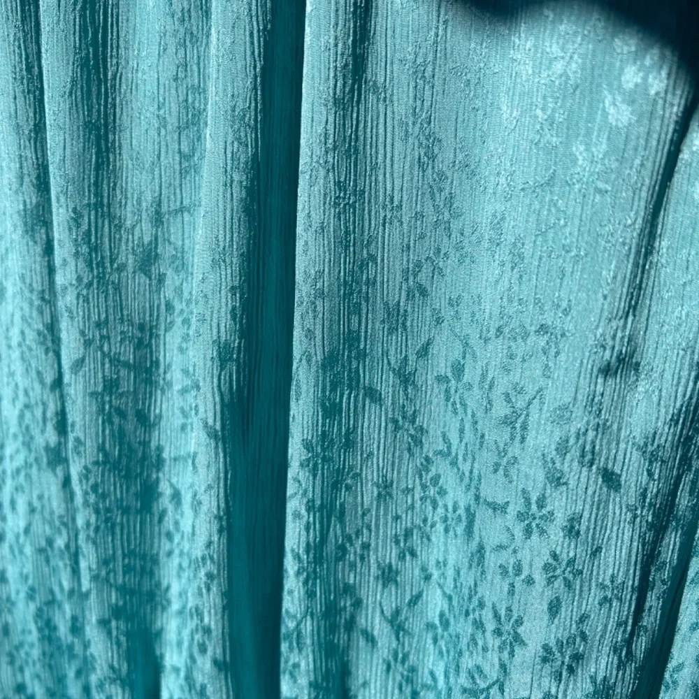 🍒Long Sleeve Mint Ruffle Button Down Dress - Picture 3 of 12